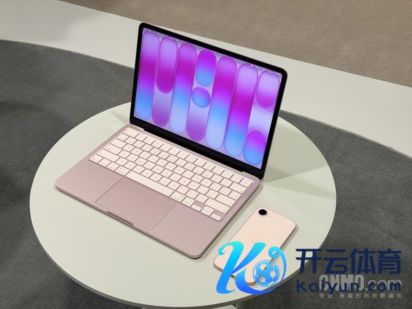 MacBook Neo与iPhone 17e